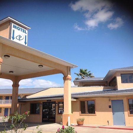 Executive Inn Groves Экстерьер фото